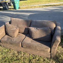 FREE COUCH