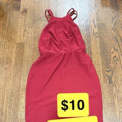 NEW Vestido Rojo Size 10