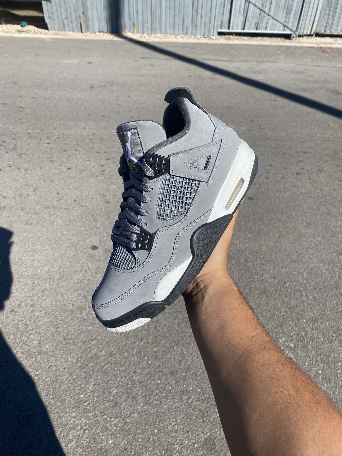 Jordan 4 Cool Grey