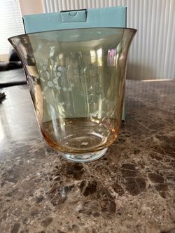 PartyLite Golden Lustre Hurricane  P8632. NIB