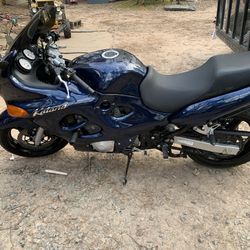 Suzuki intruder 1400 cc cruiser motorcycle for Sale in Norristown, PA -  OfferUp