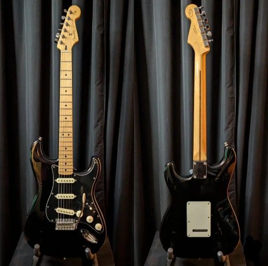 2016 Fender Stratocaster FSR