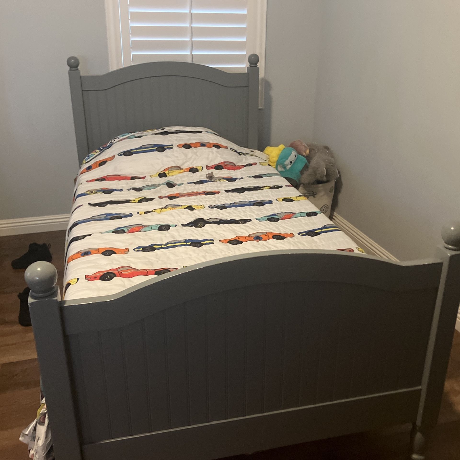 Pottery Barn Kids Bed