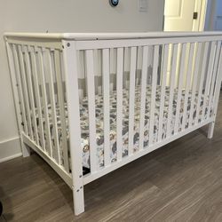 Crib with Mattress - like New