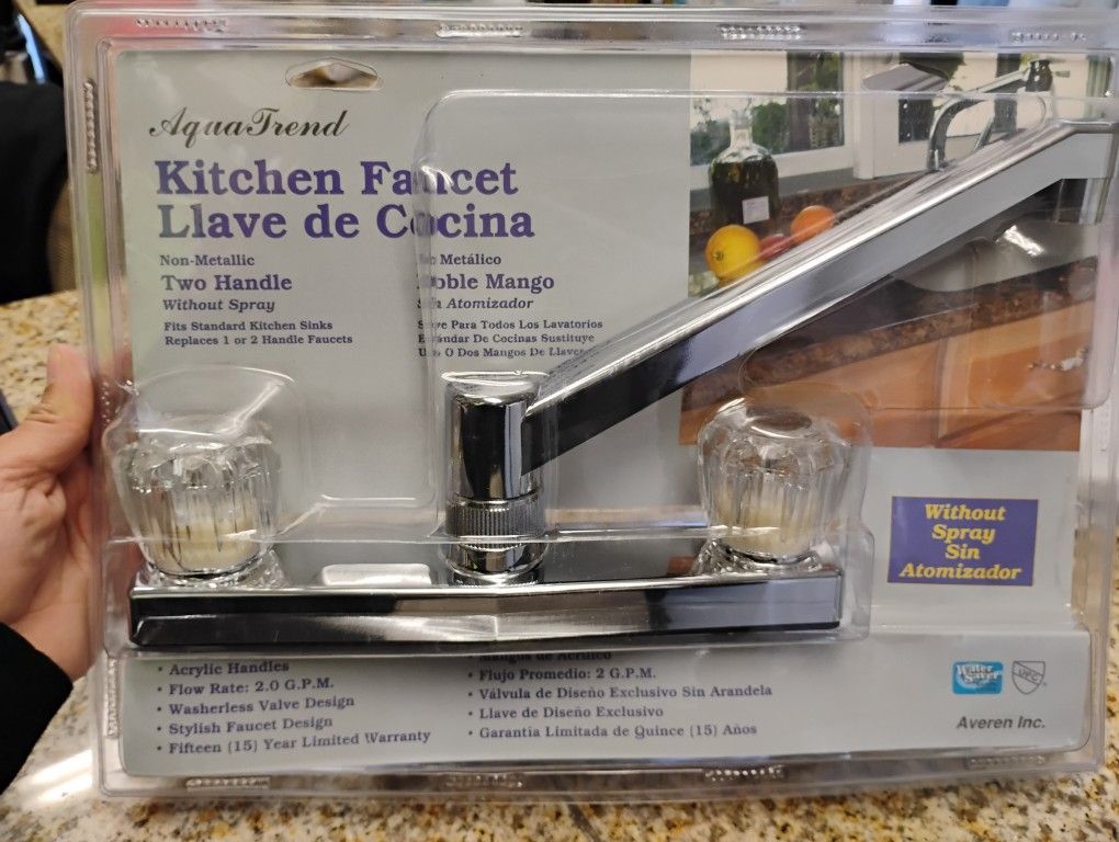 Kitchen Faucet /Llave De Cocina