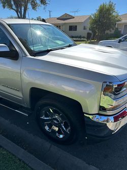 2018 Chevy Silverado 1500 wheels