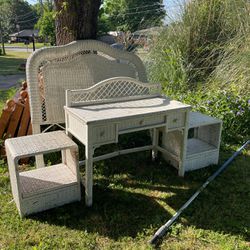 Wicker Bedroom Furniture Set