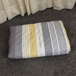 Yellow & Gray Queens Size Bed Cover 