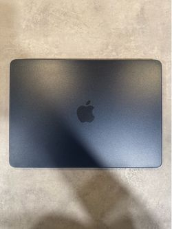 MacBook Air M4 13” Midnight | 24GB RAM | 512 SSD | Like New + Box & Receipt