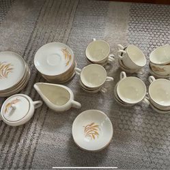 Lot Vintage Wheat Patterned Dishes/China|