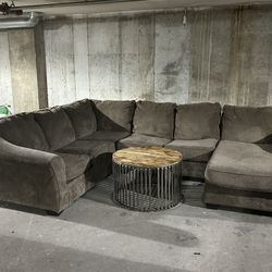 Sectional Couch FREE DELIVERY