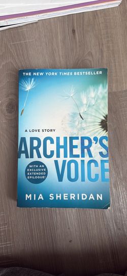 ARCHERS VOICE PAPERCOVER