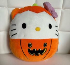 Hello Kitty Halloween 8” Squishmallow Plush Pumpkin NWT