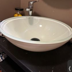 Bath Sink With Faucet!! 100
