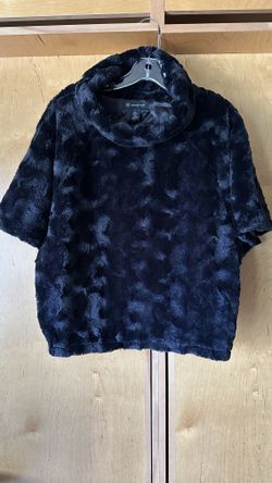INC International Concepts Black Faux Fur Top – Size M