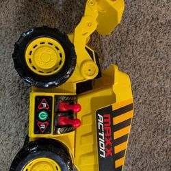 Maxx Dump Truck 