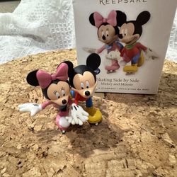 2010 Hallmark Keepsake Skating Side By Side Mickey & Minnie Ornament 