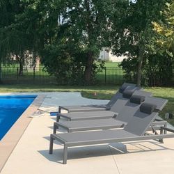 4 outdoor patio chaise lounge chairs, pool furniture loungers 