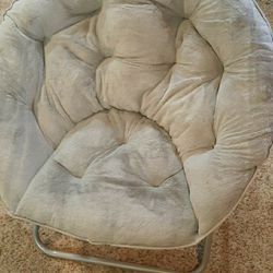 Comfy Saucer Chair
