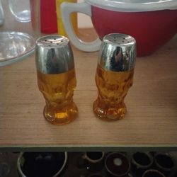 Vintage Anchor Hocking 4 Inch Georgian Amber Glass Salt And Pepper Shakers