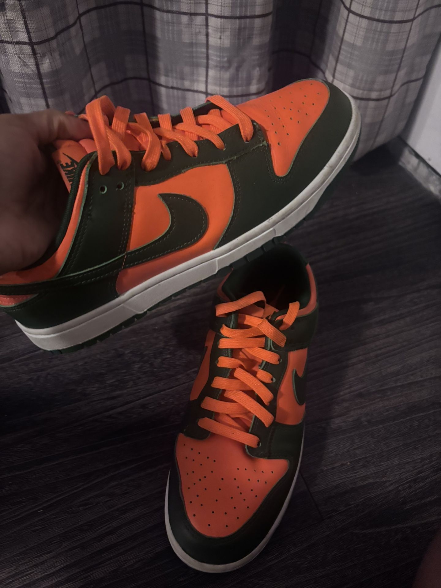 Nike Dunks Low Miami Hurricanes