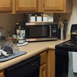 Black+Decker Microwave 