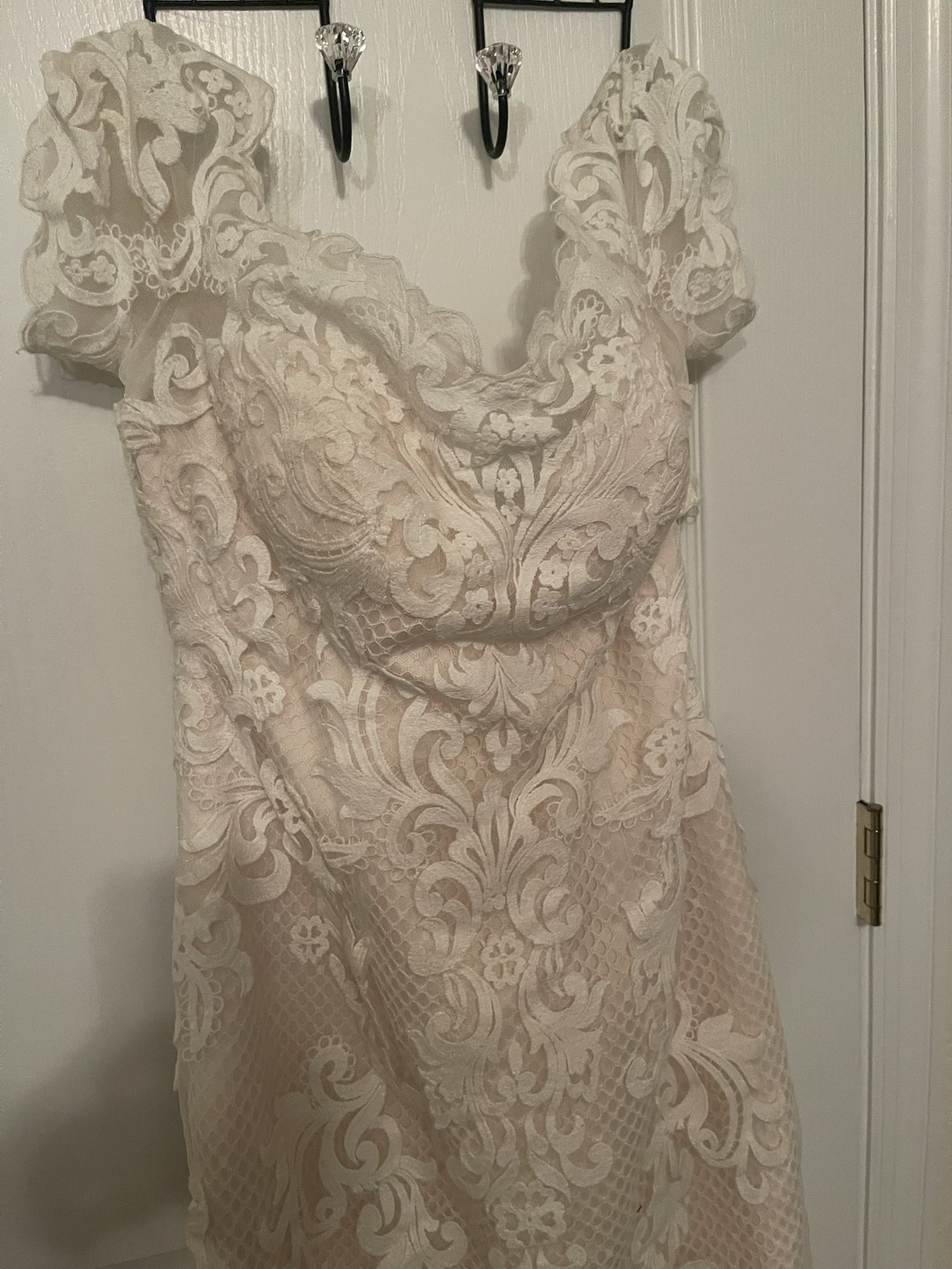 Wedding Bridal Dress Size 6 M Excellent Condition 