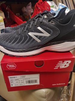 Mens New Balance 860 v11