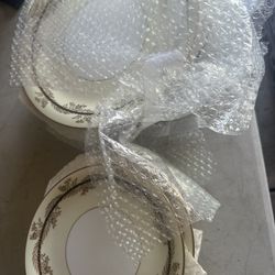 23Pcs dishes in great condition