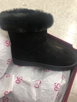 Brand new boots size 6