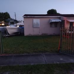 parqueo bote, parking lot for boat
