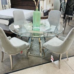 Brand New 5 Pc Dining Set