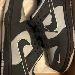 Toddler dunks Size 11c