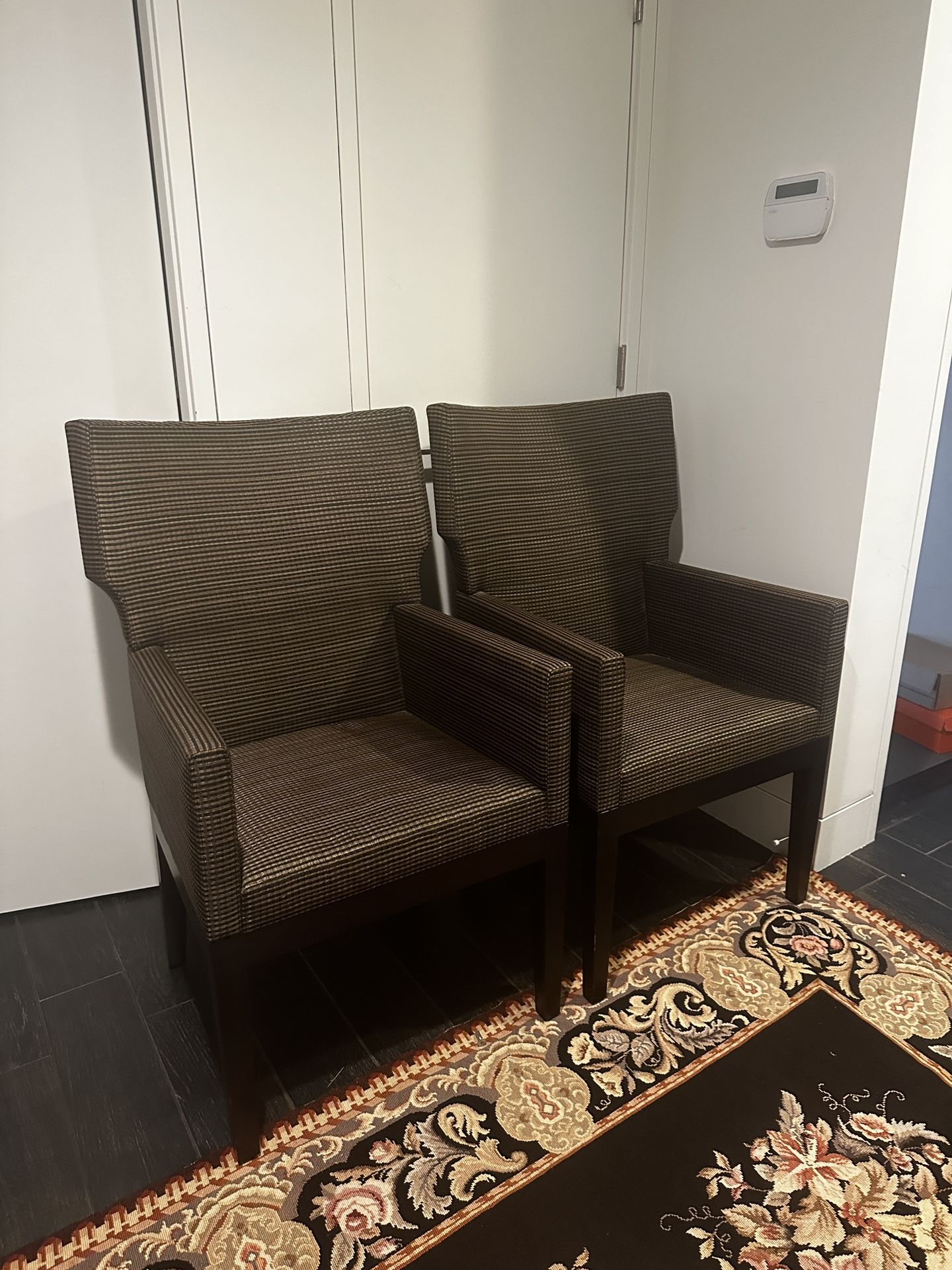Captain chairs