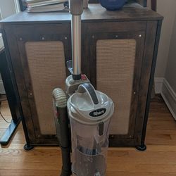 Shark Navigator DLX Vacuum
