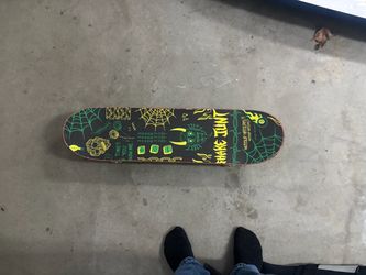 Shake Junt Complete Skateboard