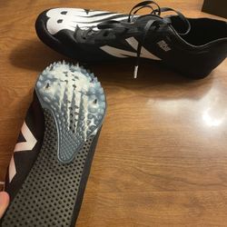 New Balance Spikes
