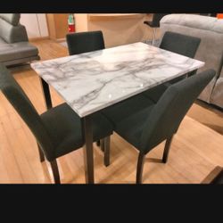 *Dining Room Special!!!*---Quaint Tedd Black Dining Table Sets W/4 Chairs---Delivery And Financing Available🤠