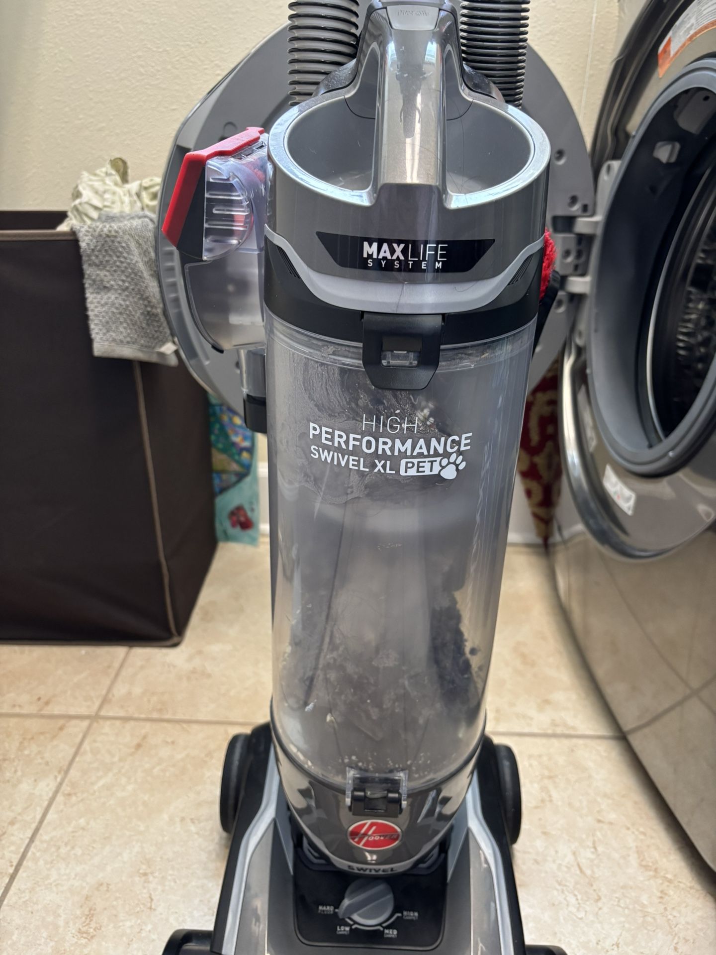 Hoover High Performance Swivel XL Pet Plus Upright Vacuum