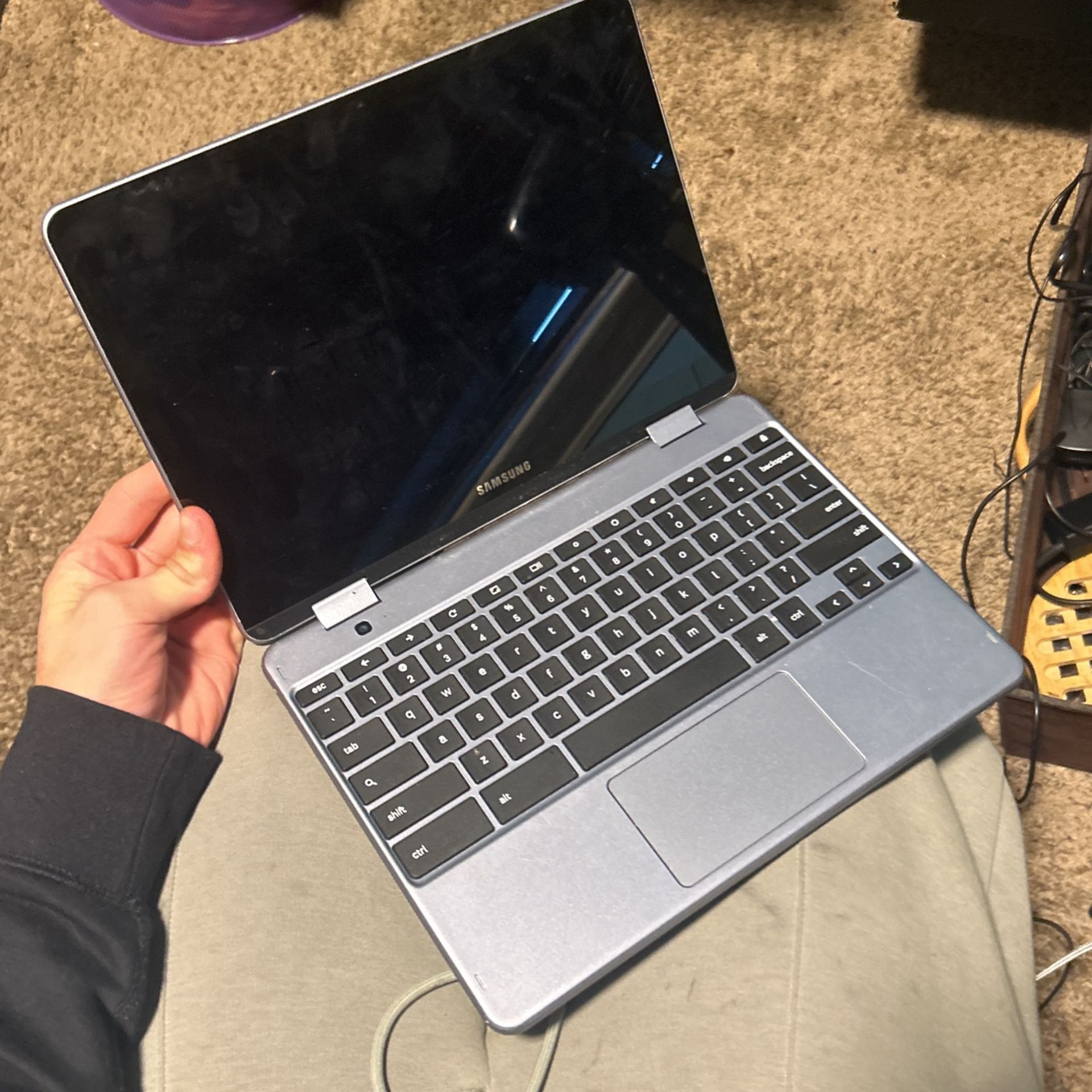 Samsung touchscreen Chromebook everything works just a little beat up