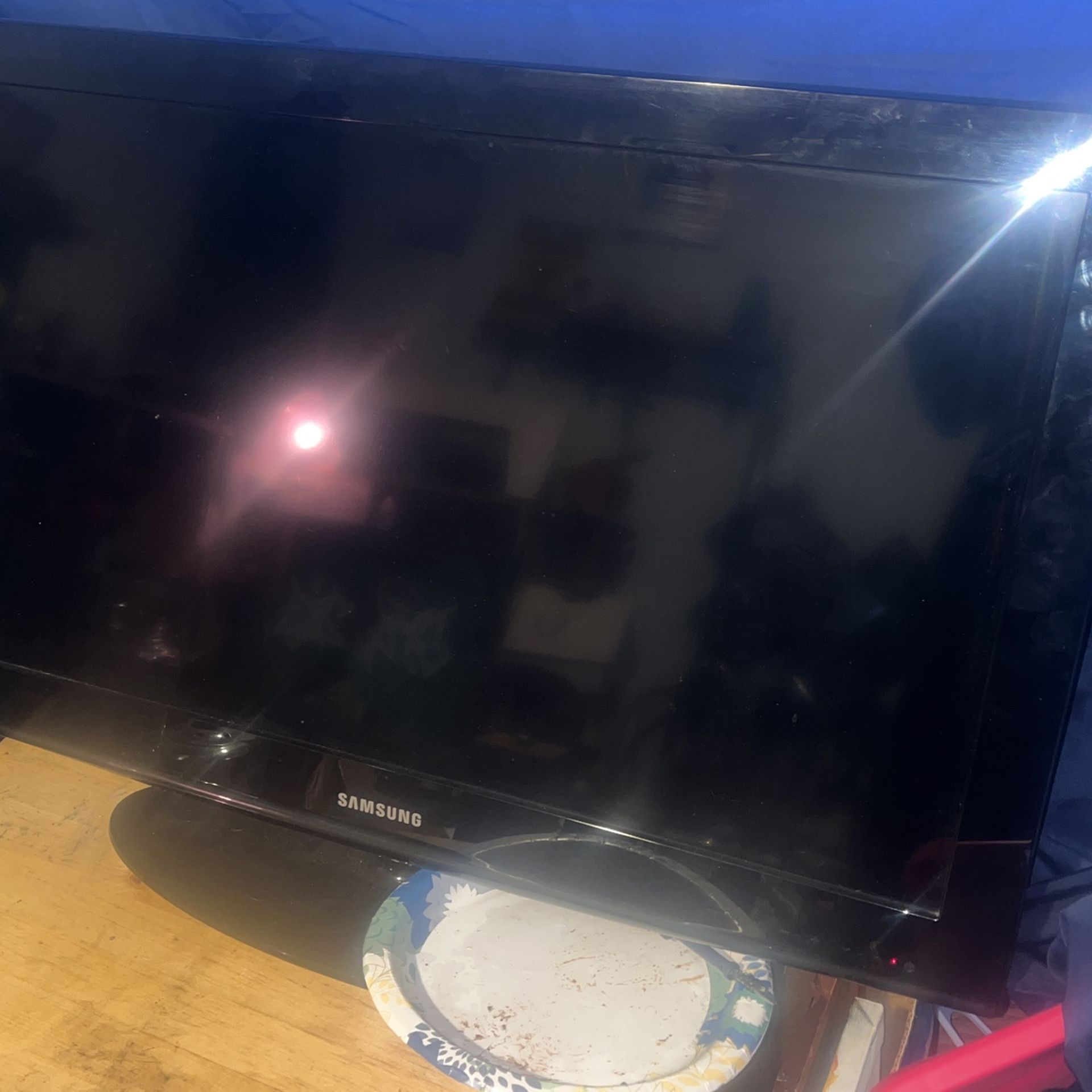 Samsung Flat Screen TV