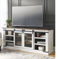 Wystfield - Rustic Farmhouse White/brown  Large Tv Stand