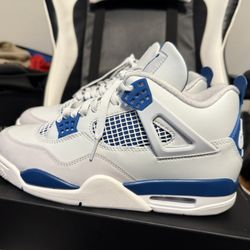 Air Jordan Military Blue 4 Size 8.5 
