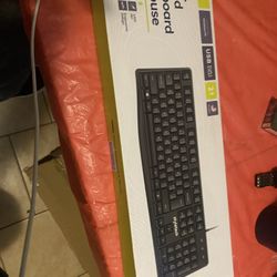 KEYBOARD AND MOUSE NEW IN BOX 