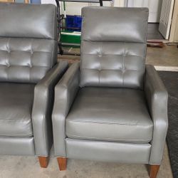 Two Recliners. Free Delivery With Purchase In Midland Odessa