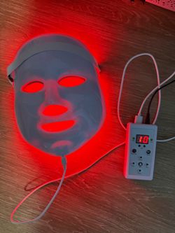 LED Light Therapy Mask