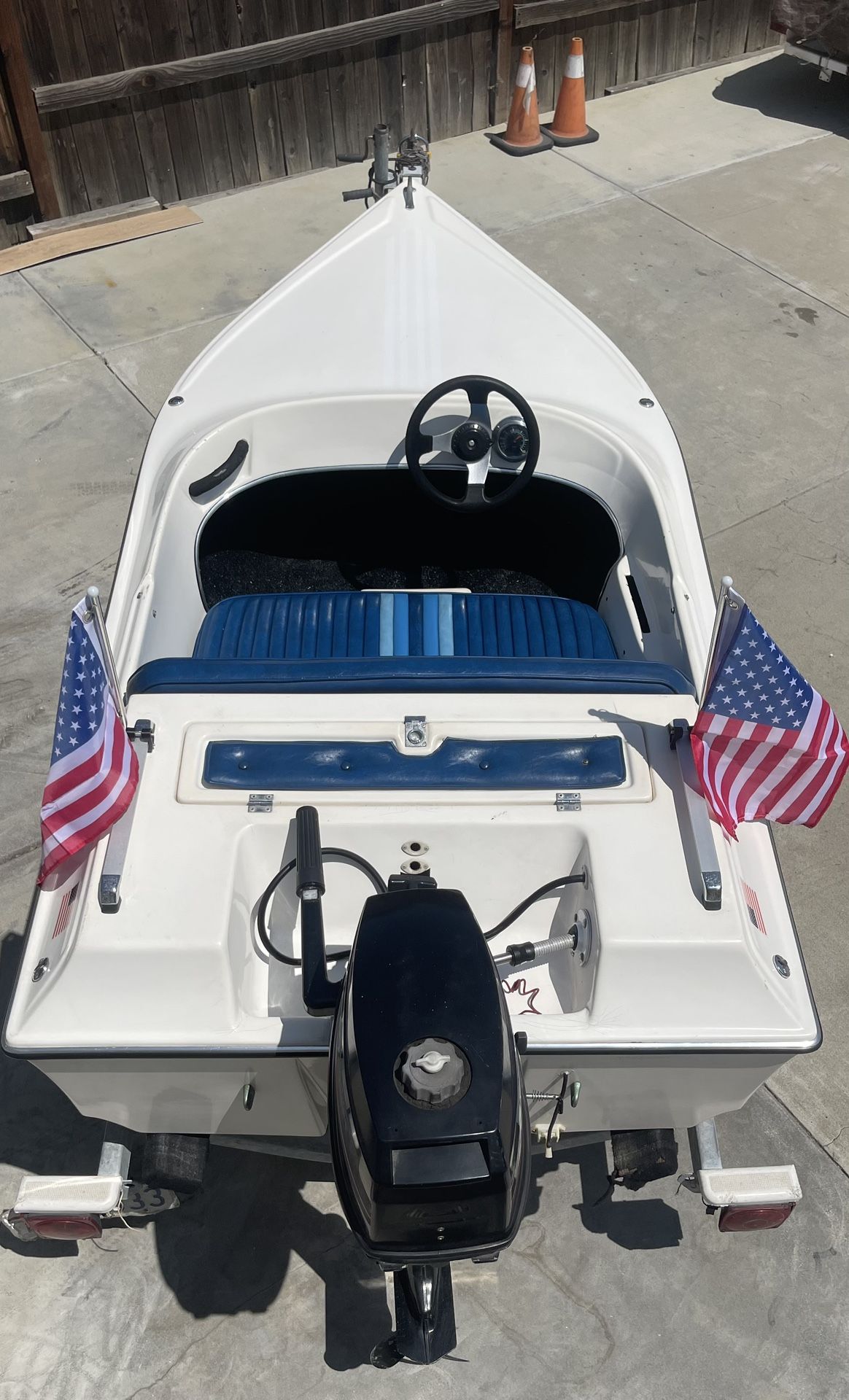 SMALL 10 FT SPEEDBOAT with GALVANIZED TRAILER & 6HP MOTOR