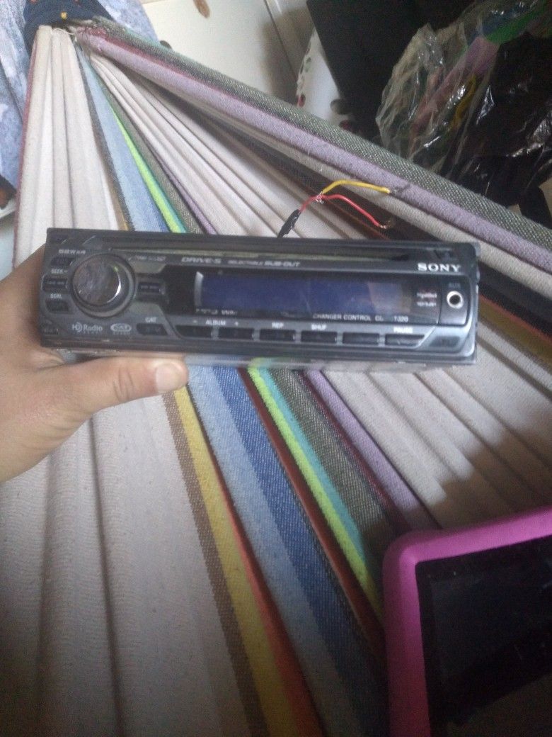 Sony Xplod Car Stereo 52wx4