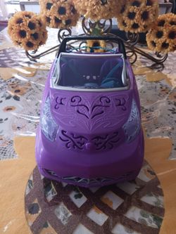 MONSTER HIGH Scaris City Of Frights Convertible Car.
