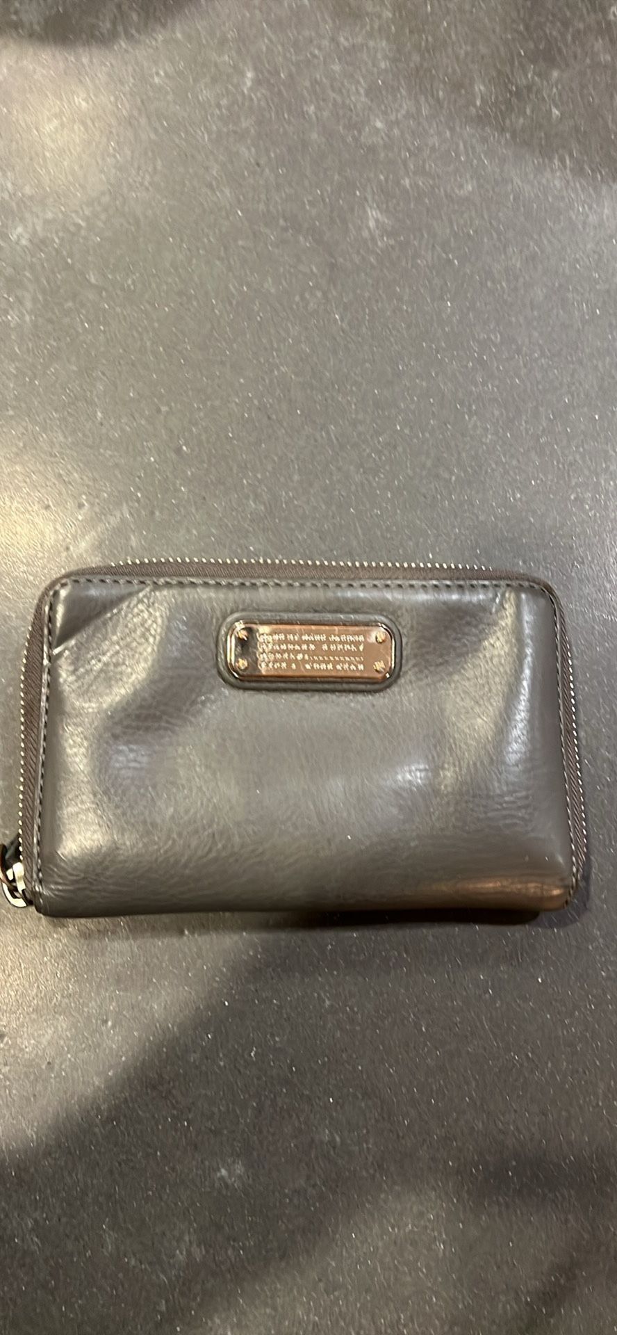 Marc by Marc Jacobs wristlet zipper wallet gray leather